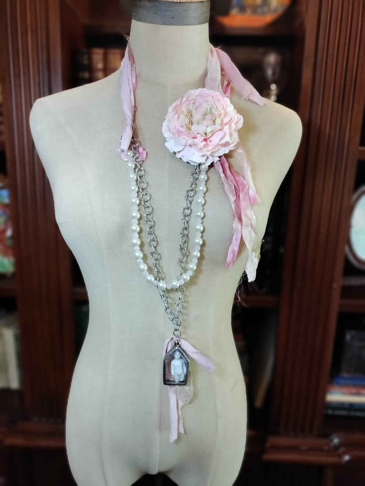 Frozen Charlotte: Pearls and Peony