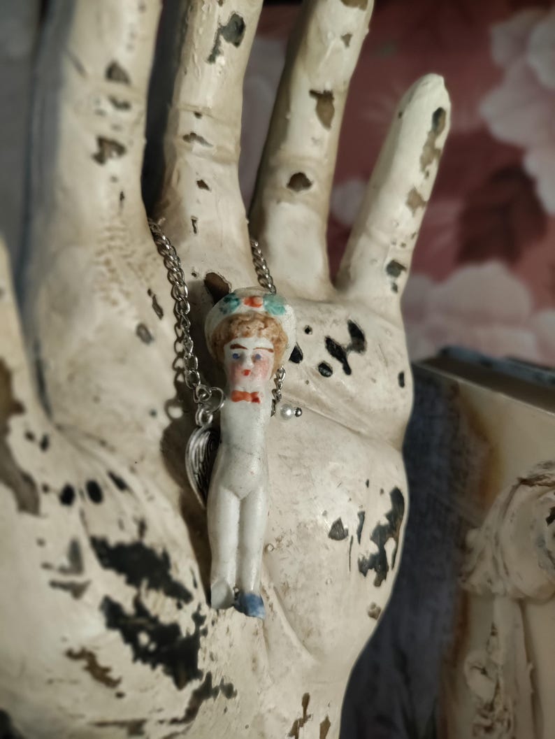 Soul of the Forgotten necklace detail view 5