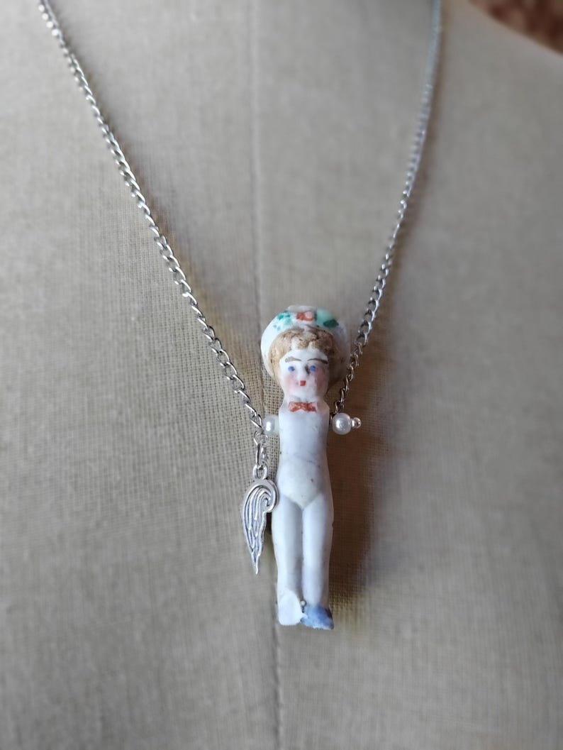 Soul of the Forgotten necklace detail view 6