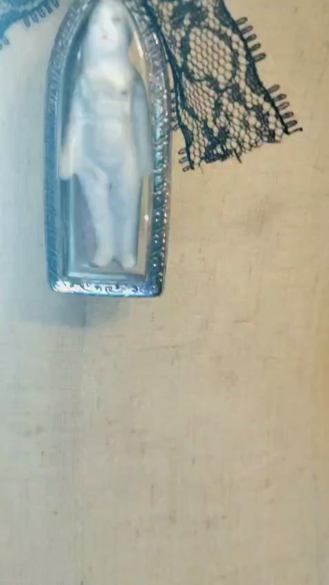 A Church Window in the Mourning, video showing the necklace and pendant in motion